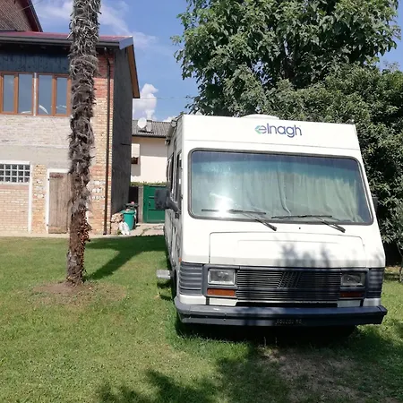Campsite Il Camper Di Ermione Cordenons